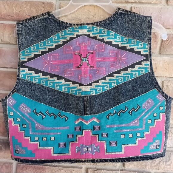 Colorful Denim Vest with Geometric Patterns - Picture 3 of 10